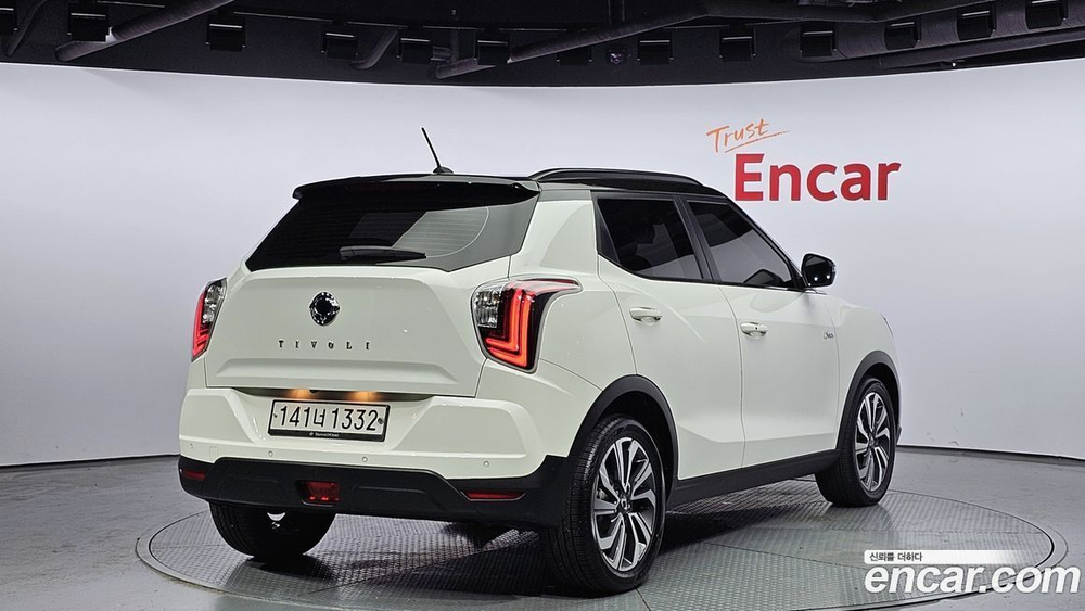 KG Mobility (Ssangyong) Very New Tivoli Бензин 1.5 2WD (11.2019)