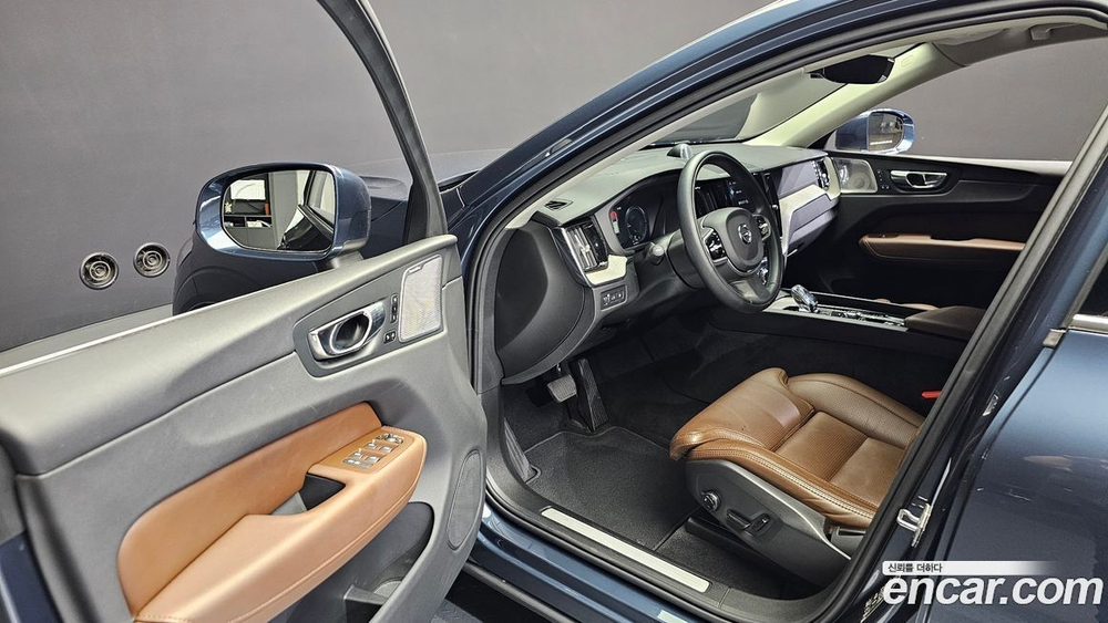 Volvo XC60 2 Generation T8 Inscription (03.2020)