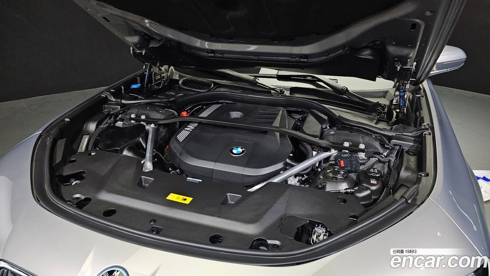 BMW 7 Series (G70) 750e xDrive M Sports (06.2023)