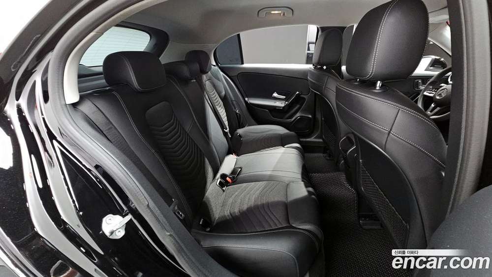 Mercedes-Benz A-Class W177 A220 Hatchback (10.2019)