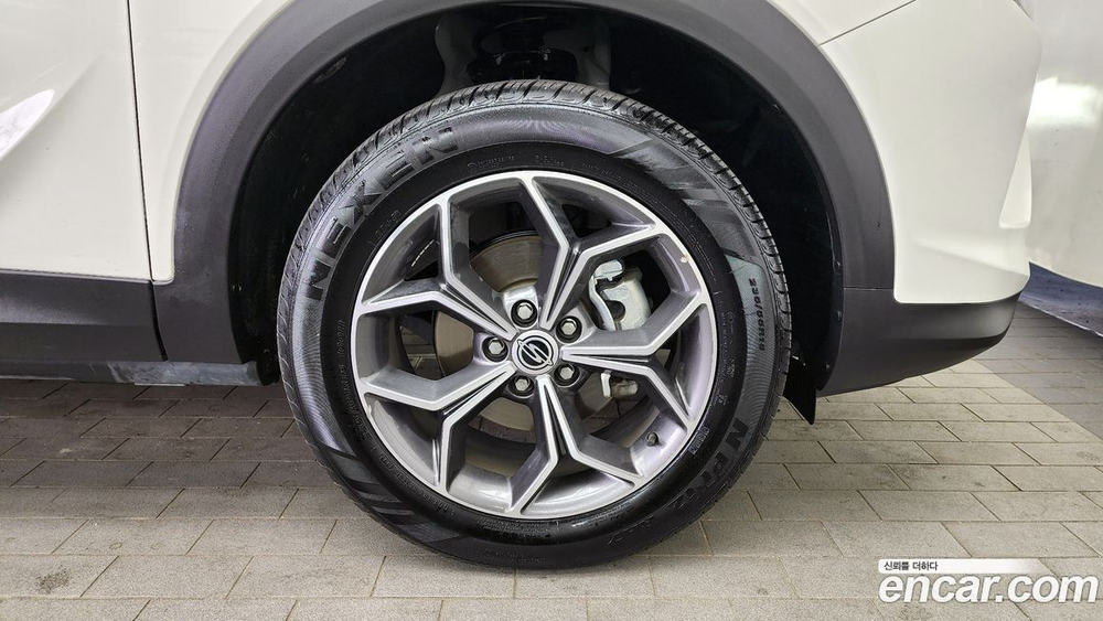 KG Mobility (Ssangyong) Beautiful Korando Бензин 1.5 2WD C7 (12.2022)