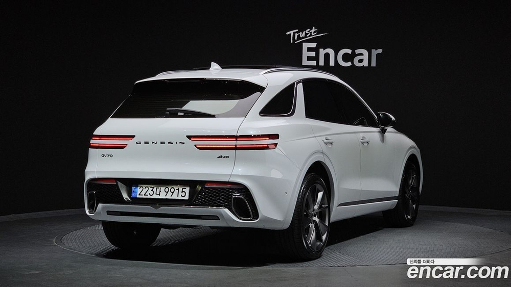 Genesis GV70 2.5T Бензин AWD (06.2023)