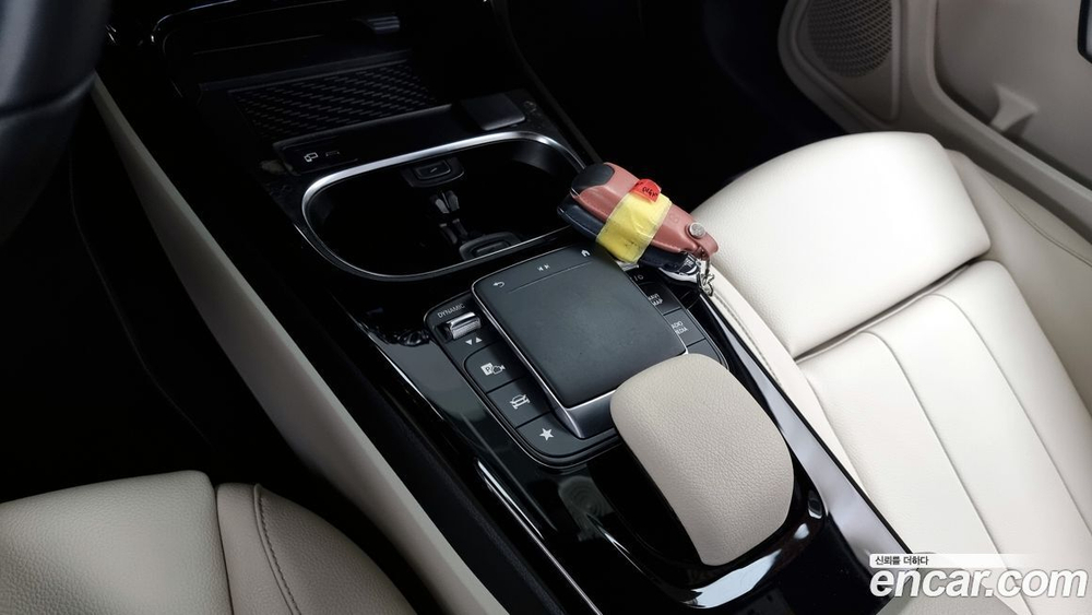 Mercedes-Benz A-Class W177 A200d Sedan (01.2021)
