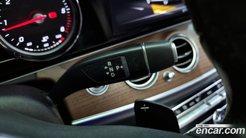 Mercedes-Benz E-Class W213 E220d 4MATIC Exclusive (11.2019)