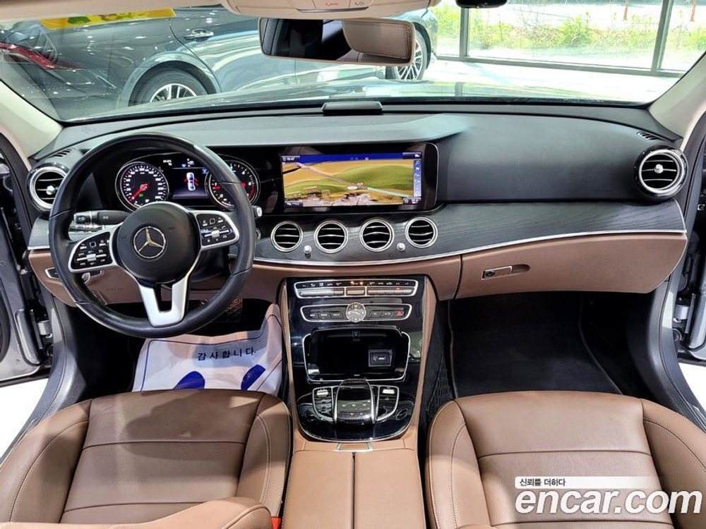 Mercedes-Benz E-Class W213 E220d Avangarde (09.2019)