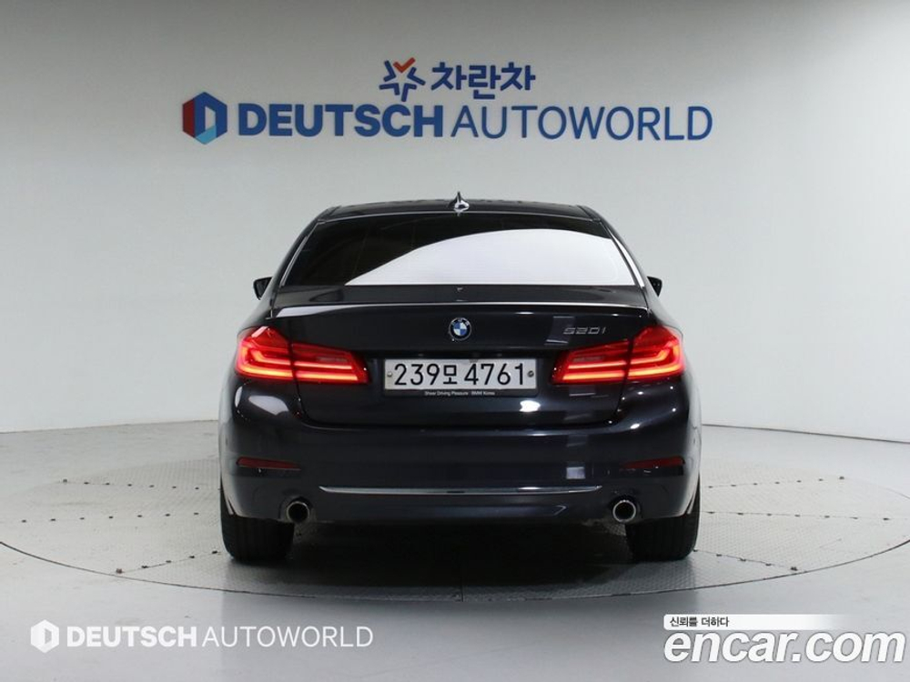 BMW 5 Series (G30) 520i Luxury (11.2019)