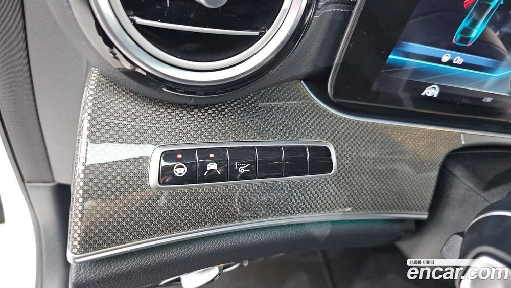 Mercedes-Benz E-Class W213 E350 4MATIC AMG Line (09.2019)