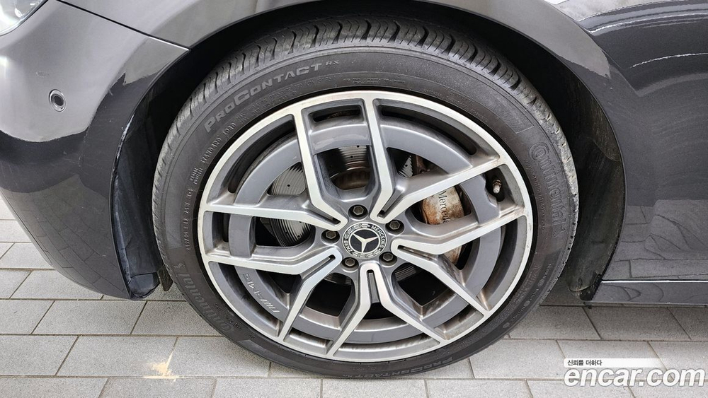Mercedes-Benz E-Class W213 E220d 4MATIC AMG Line (11.2020)