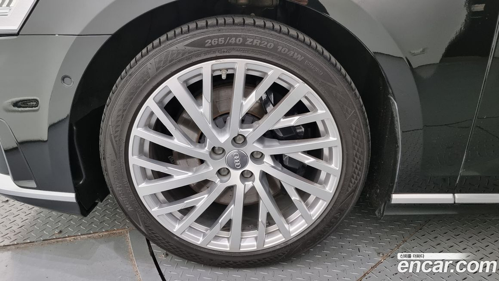 Audi A8 (D5) 55 TFSI Quattro LWB (05.2020)