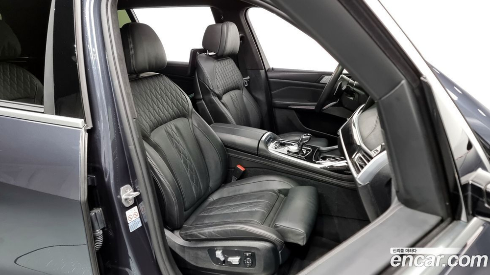 BMW X7 (G07) xDrive 40i M Sports 6-и местный (09.2020)