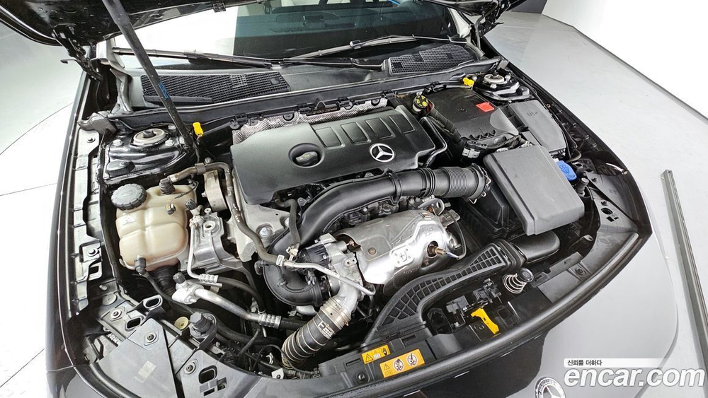 Mercedes-Benz A-Class W177 A220 Hatchback (09.2019)