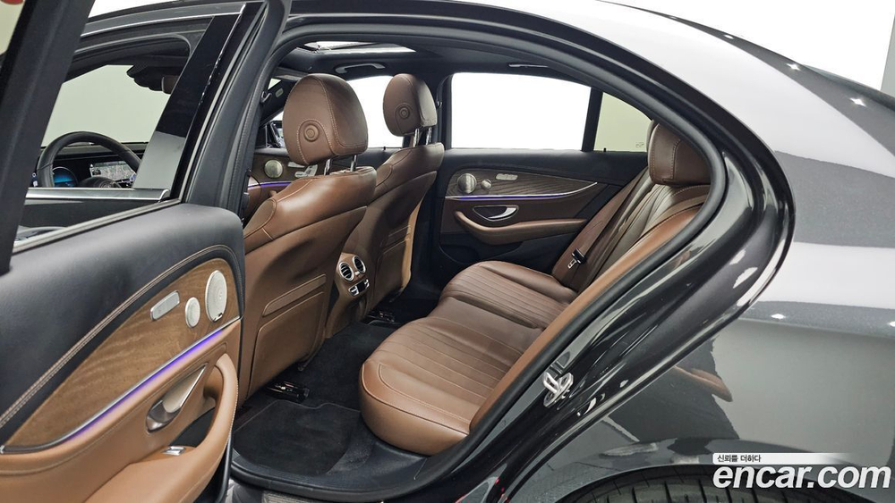 Mercedes-Benz E-Class W213 E300e 4MATIC Exclusive (07.2023)