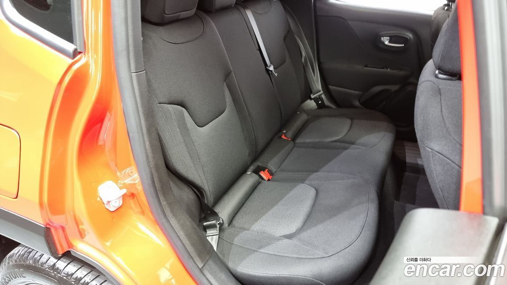 Jeep Renegade 2.4 론지튜드 (06.2021)