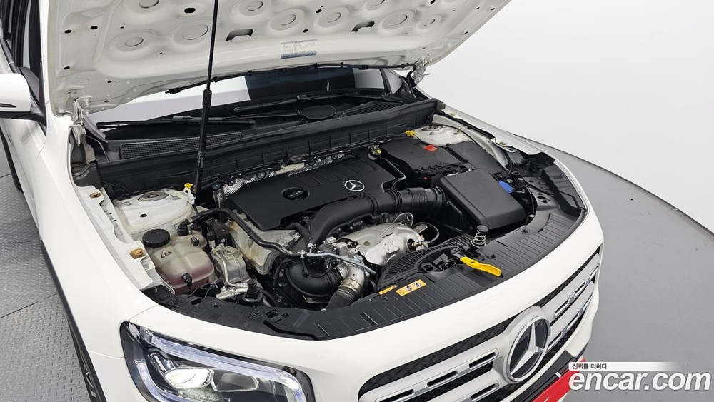 Mercedes-Benz GLB-Class X247 GLB220 (06.2021)