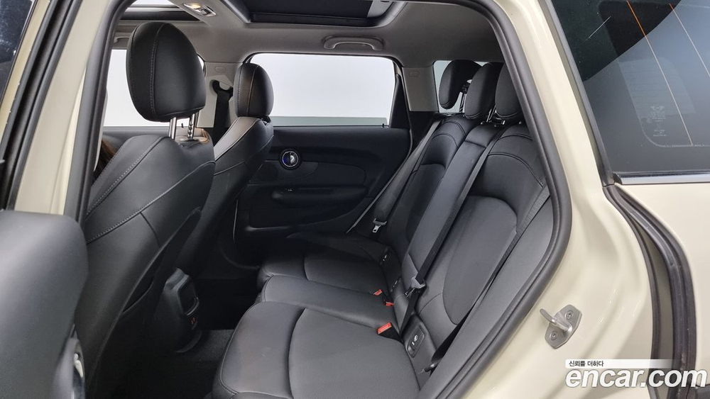 Mini Cooper Clubman Basic (02.2021)