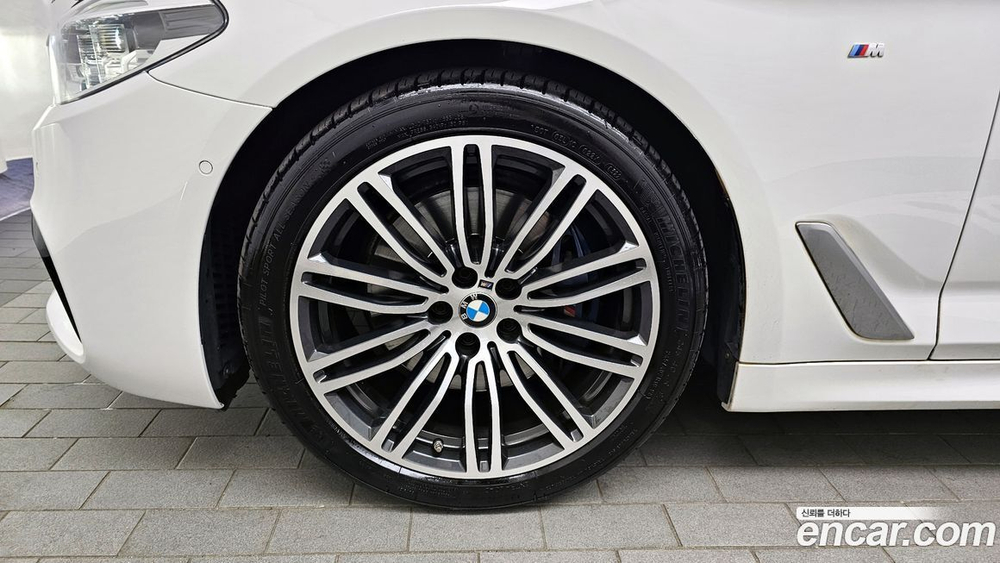 BMW 5 Series (G30) 530i xDrive M Sports Plus (08.2019)