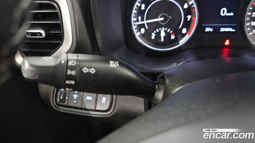 Hyundai Venue 1.6 Modern (05.2020)
