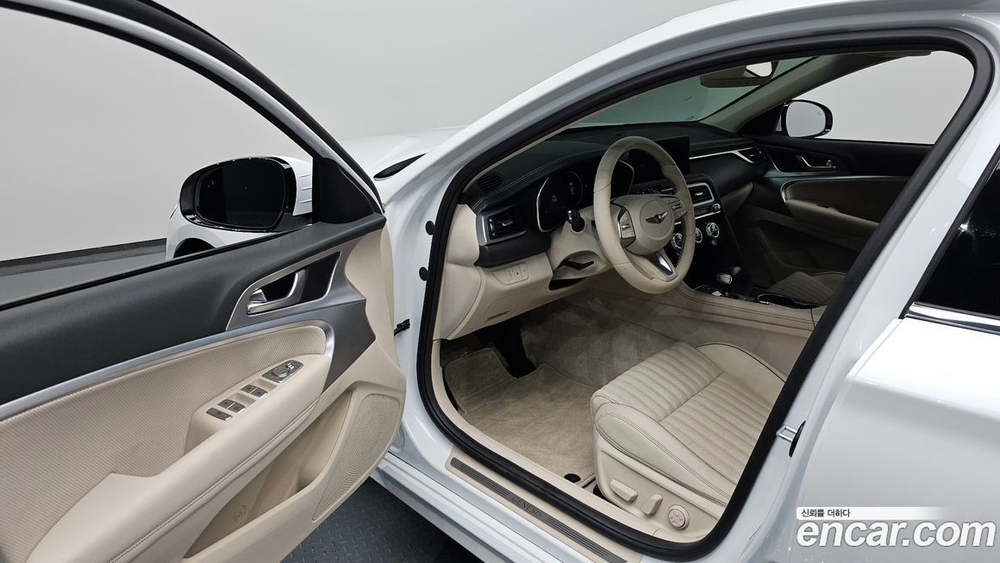 Genesis The New G70 Бензин 2.0T 4WD (02.2022)