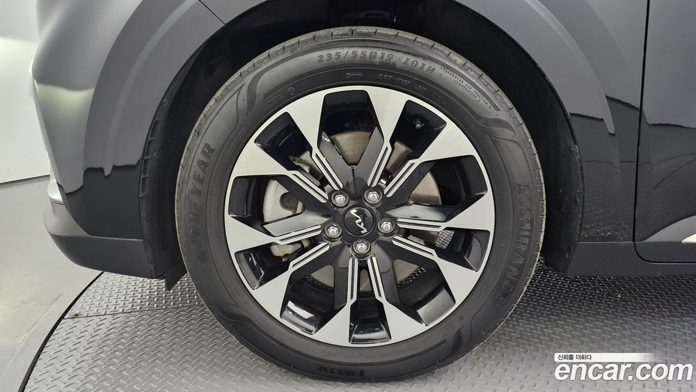 Kia Carnival (Sedona) 4 Generation 9-и местный Noblesse (01.2022)