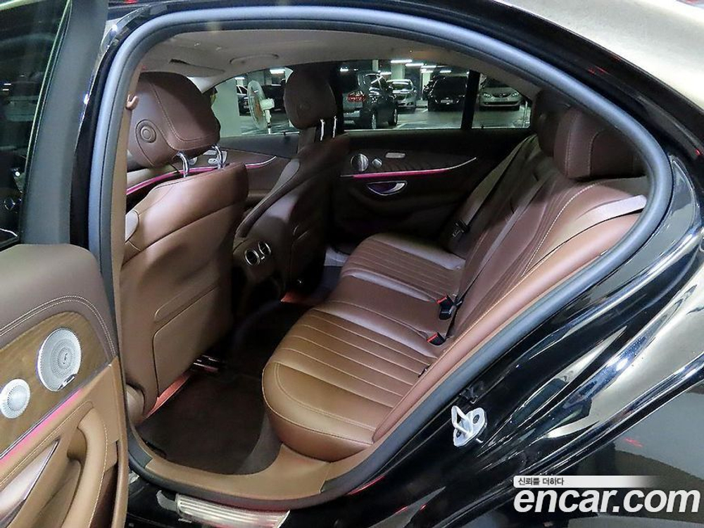 Mercedes-Benz E-Class W213 E300 4MATIC Exclusive (05.2020)