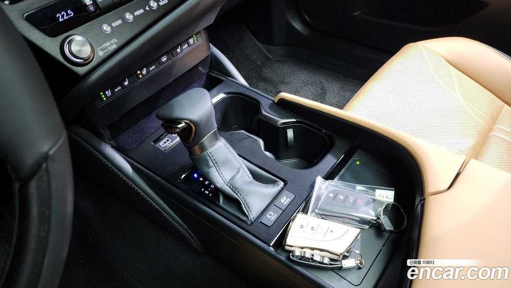Lexus ES300h 7 Generation Executive (07.2023)