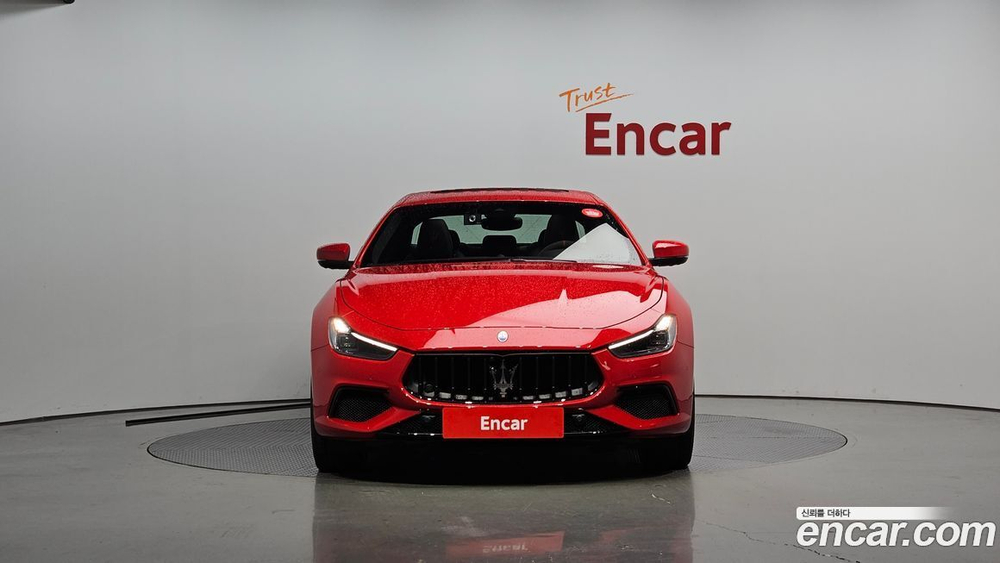 Maserati Ghibli 3.0S Q4 F Tribute (12.2021)