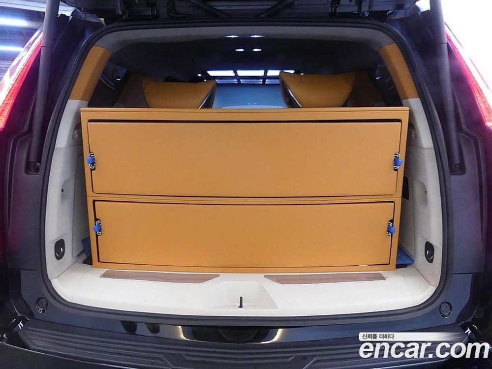 Cadillac Escalade 5 Generation 6.2 ESV (10.2022)