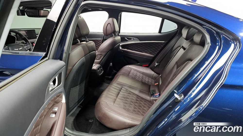 Genesis The New G70 Бензин 3.3T 2WD (06.2021)