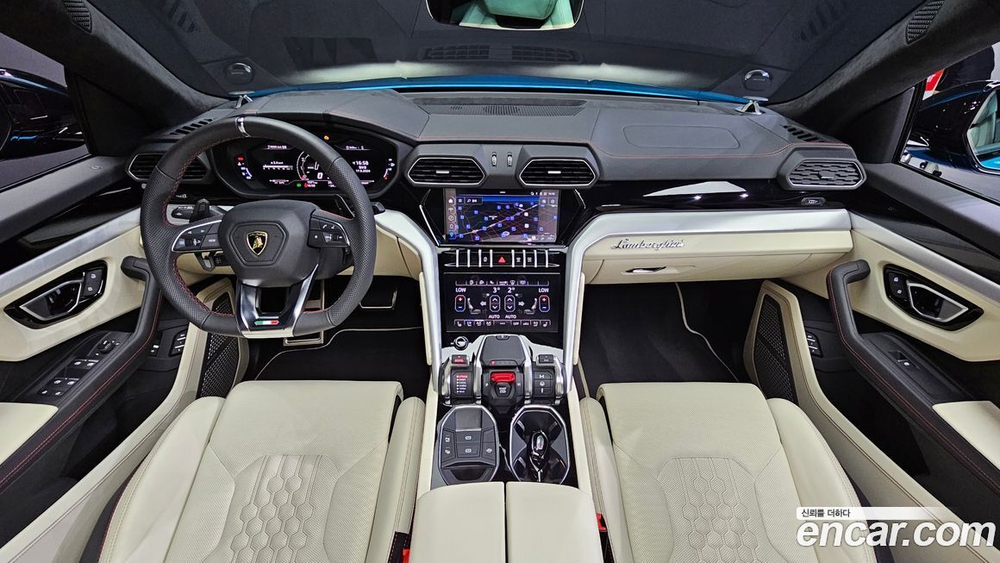 Lamborghini Urus 4.0 V8 S (10.2023)