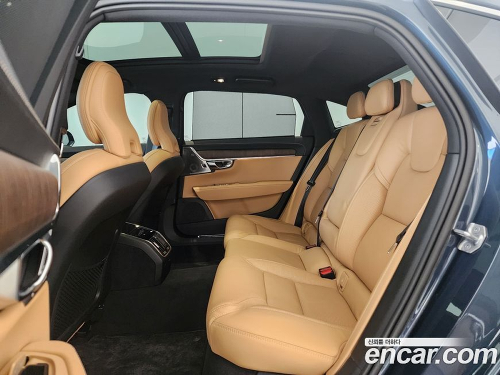 Volvo S90 B6 AWD Inscription (03.2022)