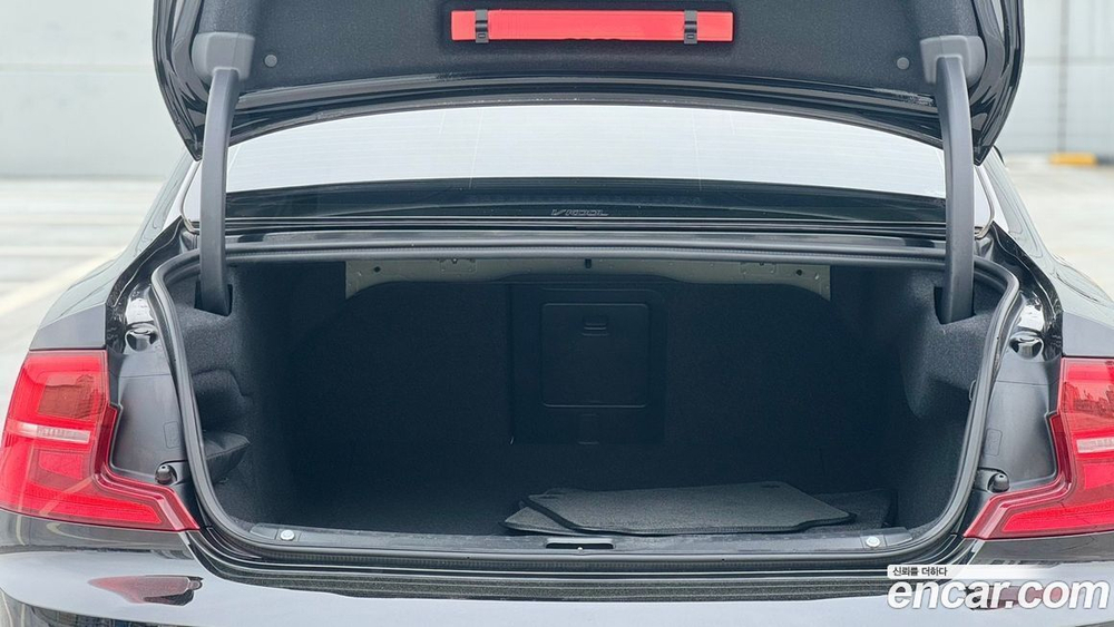 Volvo S90 T5 Inscription (08.2019)