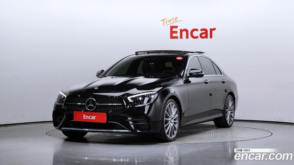 Mercedes-Benz E-Class W213 E350 4MATIC AMG Line (01.2021)