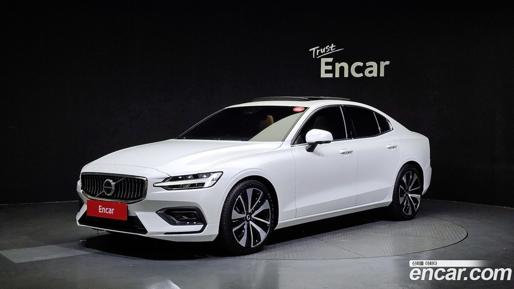 Volvo S60 3 Generation B5 Ultimate Bright (08.2023)