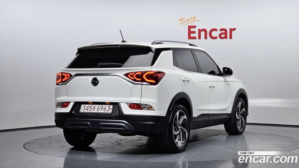 KG Mobility (Ssangyong) Beautiful Korando Бензин 1.5 2WD C5 (11.2020)