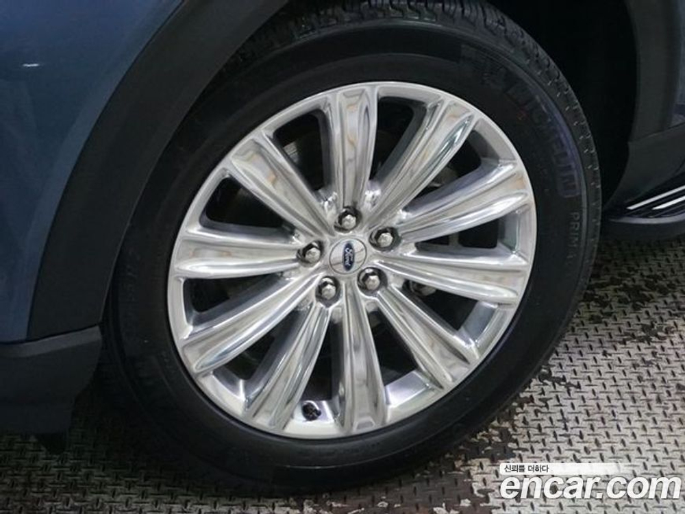 Ford Explorer 6 Generation 2.3 Limited 4WD (01.2021)