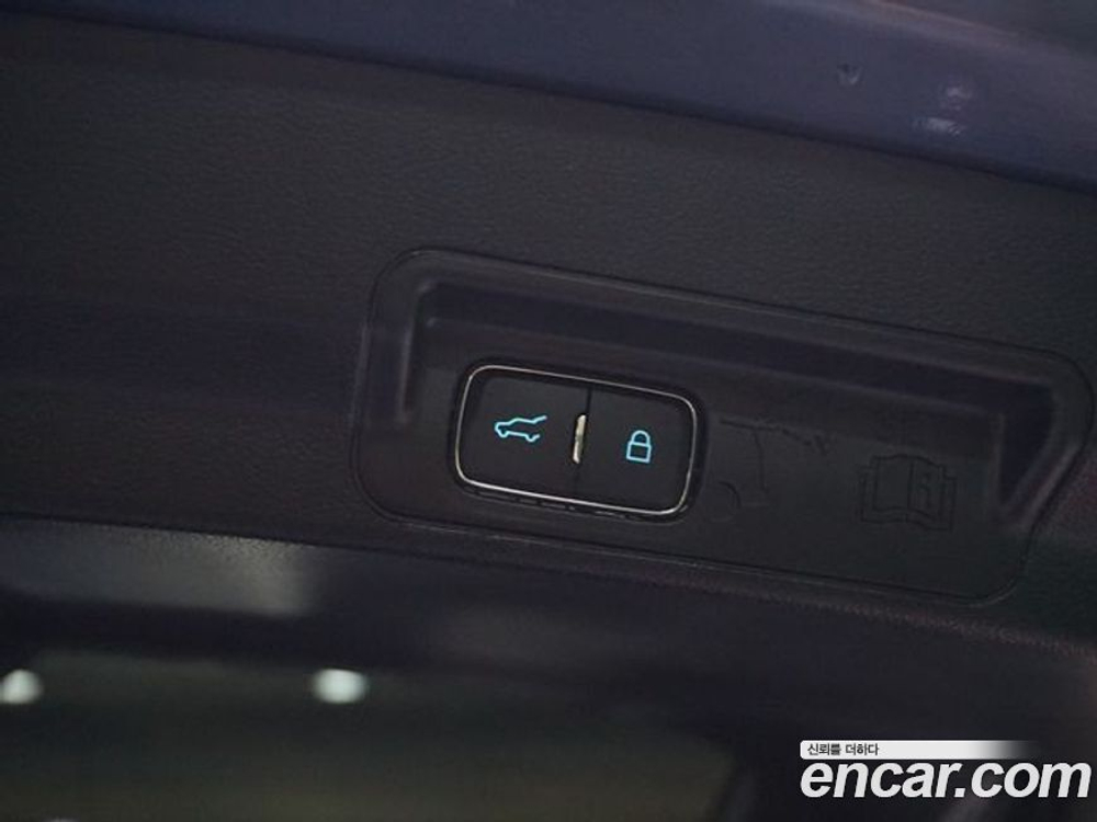 Ford Explorer 6 Generation 2.3 Limited 4WD (01.2021)