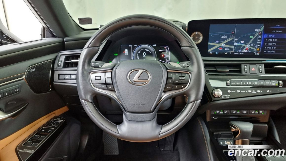 Lexus ES300h 7 Generation Executive (10.2021)