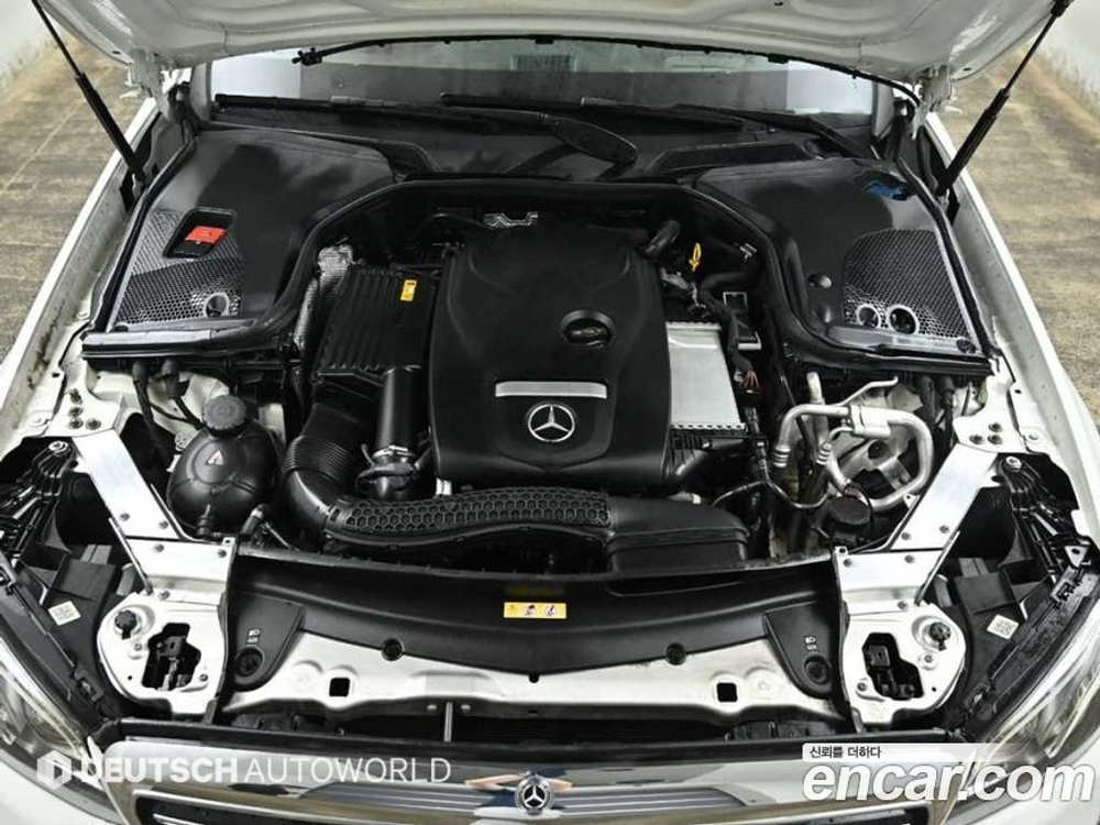 Mercedes-Benz E-Class W213 E300 4MATIC Exclusive (03.2020)