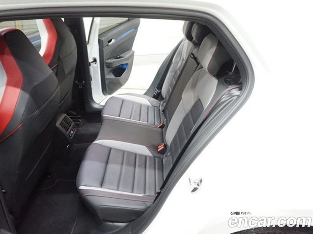 Volkswagen Golf 8 Generation 2.0 GTI (12.2022)