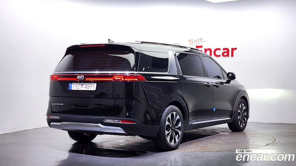 Kia Carnival (Sedona) 4 Generation 9-и местный Noblesse (10.2020)