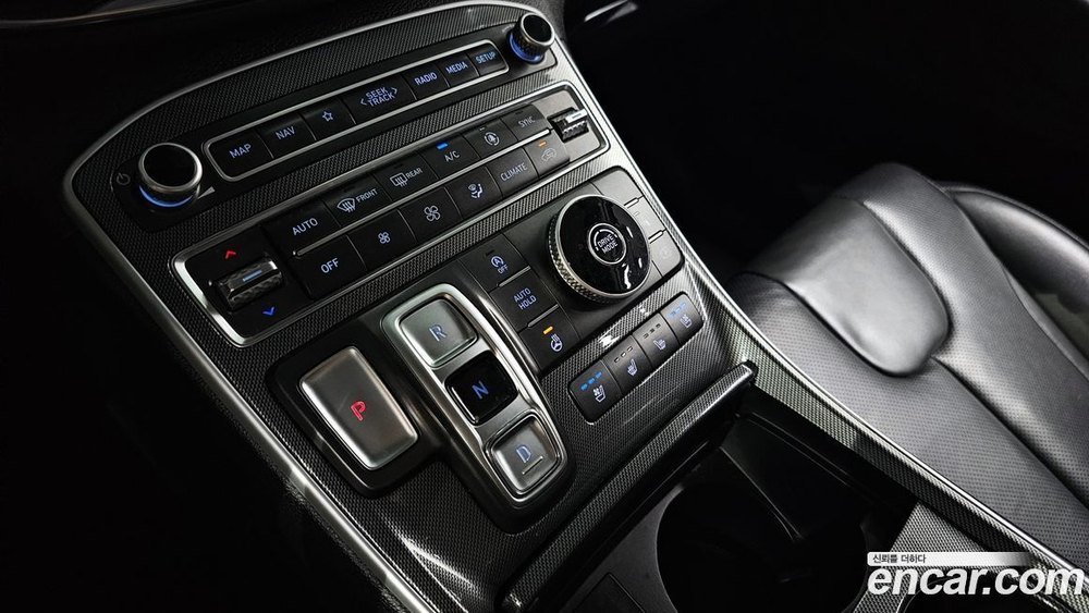 Hyundai The New Santa Fe Дизель 2.2 2WD (07.2020)