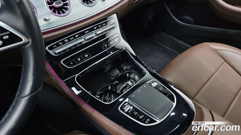 Mercedes-Benz E-Class W213 E250 Avangarde (09.2021)