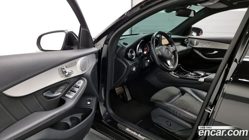 Mercedes-Benz GLC-Class X253 GLC300 4MATIC AMG Line Coupe (09.2019)