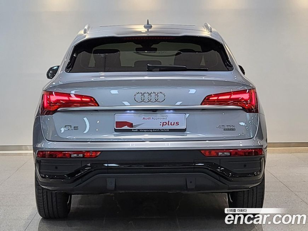 Audi Q5 (FY) 40 TDI Quattro Sportback (10.2022)