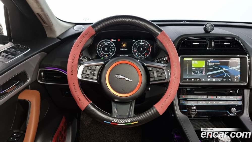 Jaguar F-PACE 20d Portfolio (11.2019)