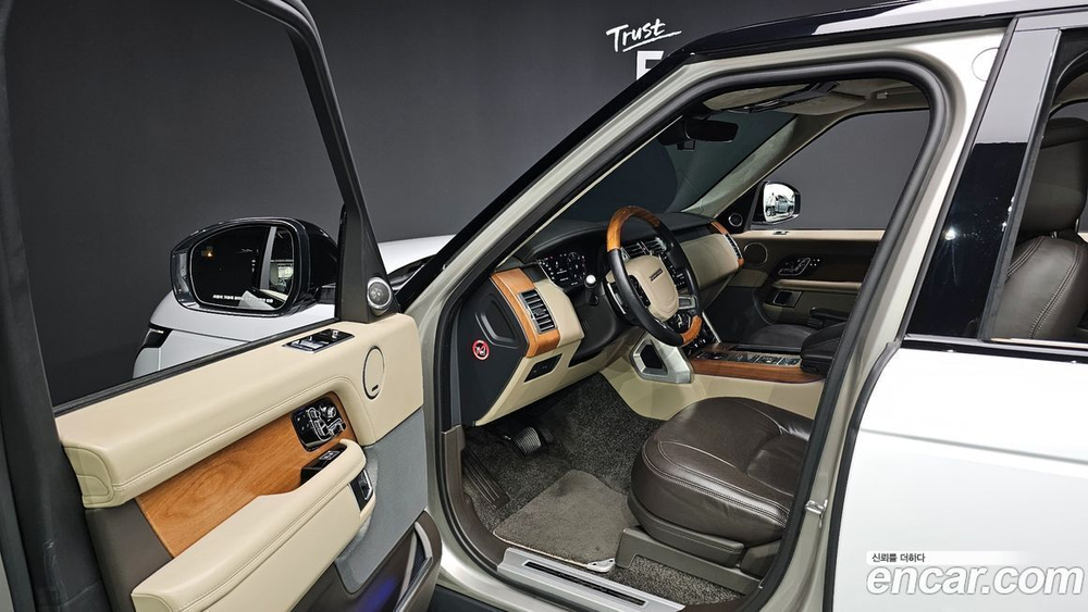 Land Rover Range Rover 4 Generation 4.4 SDV8 AB Дизель (12.2020)