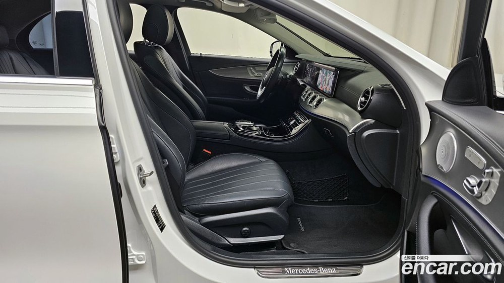 Mercedes-Benz E-Class W213 E300 4MATIC Exclusive (07.2020)