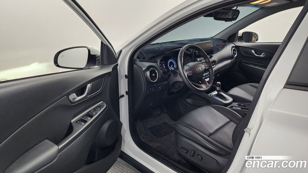 Hyundai The New KONA Бензин 2.0 2WD (03.2022)