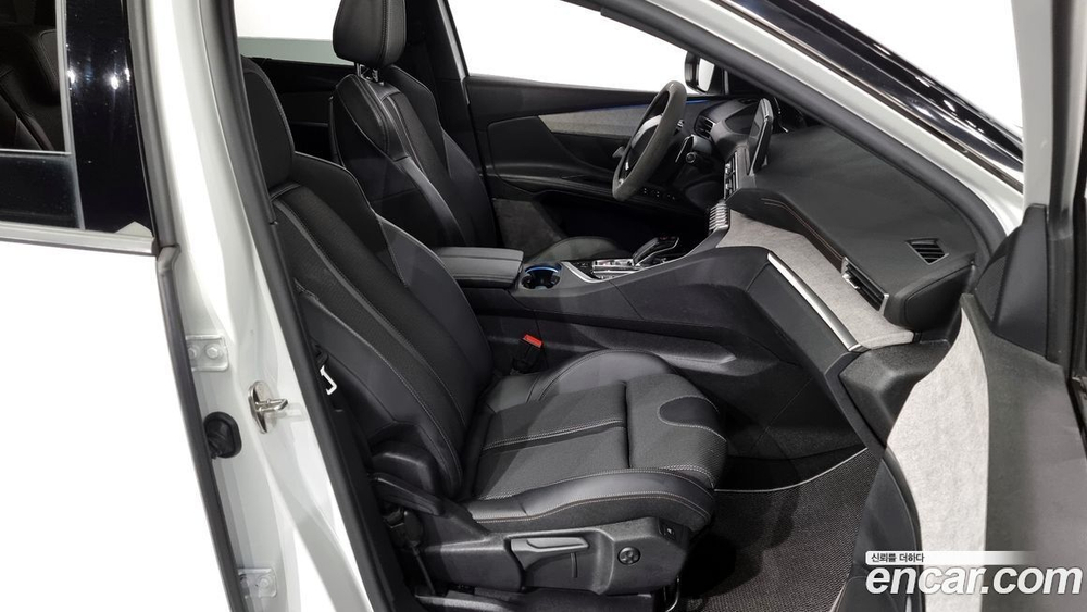 Peugeot 5008 2 Generation 1.2 Pure Tech GT (05.2022)