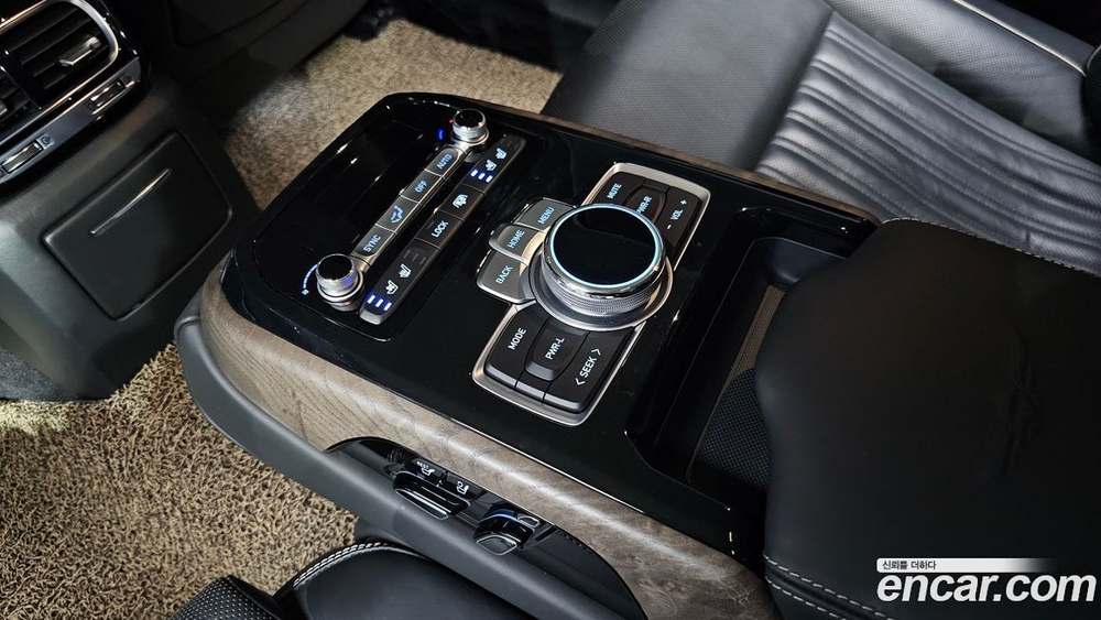 Genesis G90 3.3 T AWD (12.2019)